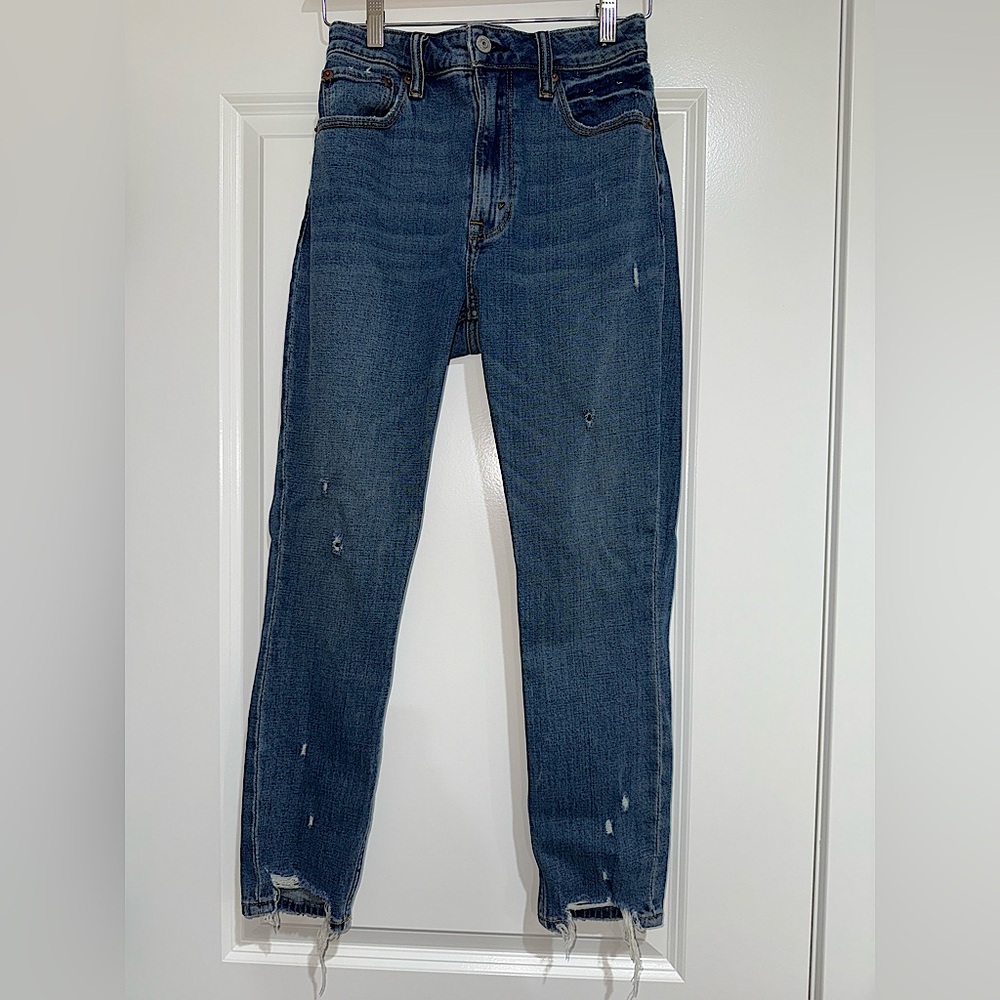 Abercrombie & Fitch - The Skinny High Rise Curve Love Jeans